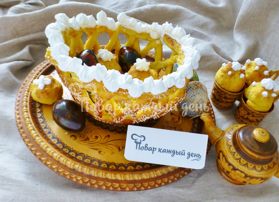 Сдобная пасхальная корзинка
