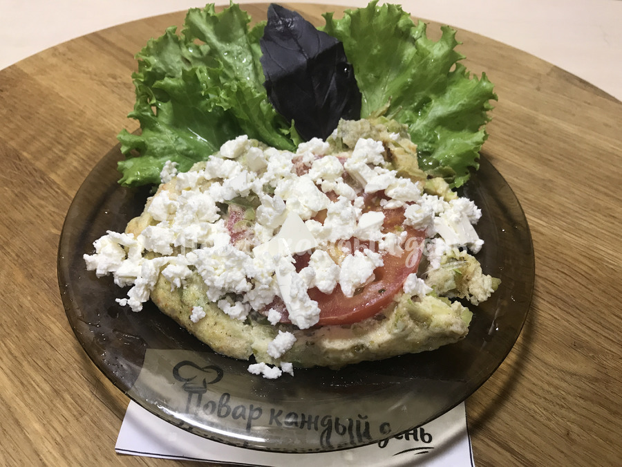 Запеканка из кабачков с сыром и помидорами