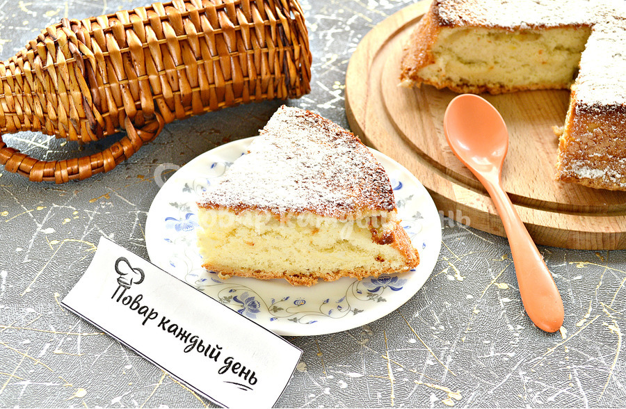 Шарлотка с бананами