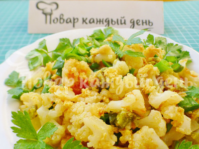 Цветная капуста с яйцом на сковороде