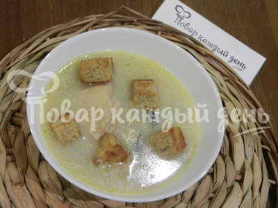 Сырный суп с курицей и грибами