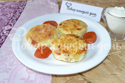 Сырники с курагой