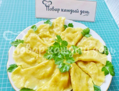 Постные вареники с капустой и картошкой